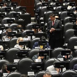 Aspirantes a consejerías del INE realizan su examen en el pleno de San Lázaro