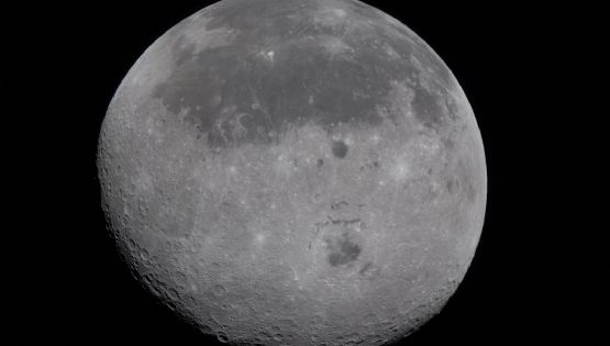 Los astronautas de la misión Artemis II llegan a la cara oculta de la Luna