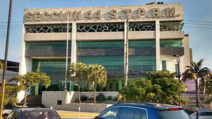 Organización sindical amenaza con movilizaciones si Pemex no ordena suspender descuentos salarial