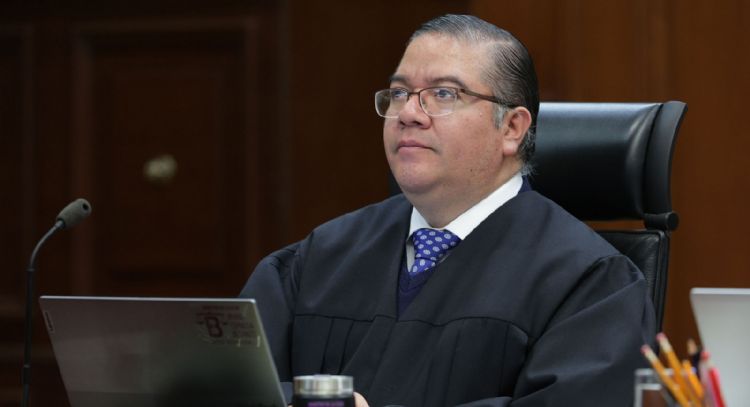 Corte invalida artículo que impedía a trabajadores del Estado obtener pensión por viudez