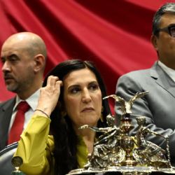Kenia López rechaza aval para que la UIF bloquee cuentas sin orden judicial