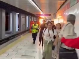 Cortocircuito desata caos en la estación Salto del Agua del Metro (Videos)