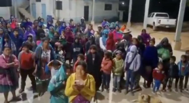 Aumento de violencia de cárteles obliga a huir a entre 800 y mil familias en Guerrero (Videos)
