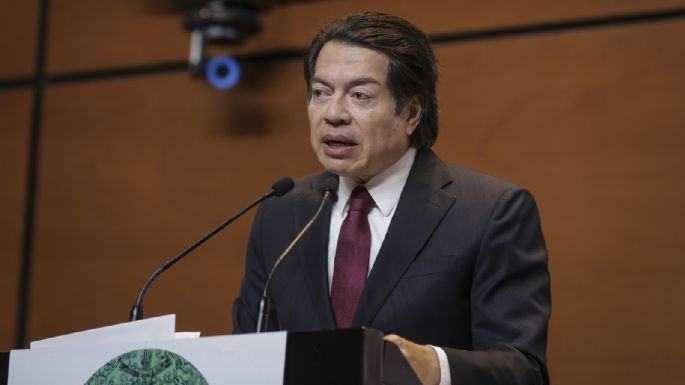 Senador exige la renuncia de Mario Delgado por manejo “desaseado” del ciclo escolar