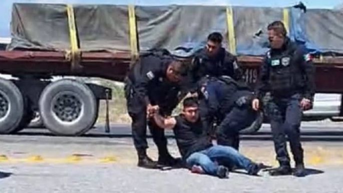 Policías agreden a obreros de AHMSA que mantenían un bloqueo carretero en Coahuila