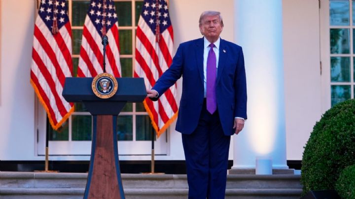 Trump asegura que Cuba "está pidiendo ayuda" a EU y adelanta que ambos países "van a hablar"