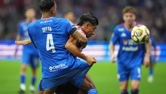 Cruz Azul rescata el empate 2-2 ante Chivas en las semifinales de la Liga MX (Videos)