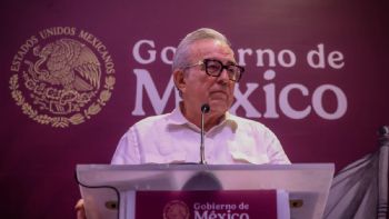 Funcionarios de Sinaloa señalan que Rocha Moya seguiría operando el gobierno tras su licencia