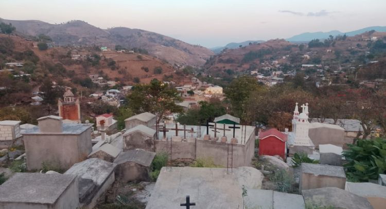 Habitantes de Huitzapula, Guerrero, denuncian ataques con armas de alto poder y bombas