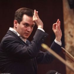 Batutas nacionales dirigirán la Ópera de Dallas y la Ópera de Santa Fe en Estados Unidos
