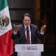 Mario Delgado anuncia aumento de 9 por ciento a sueldo de maestros