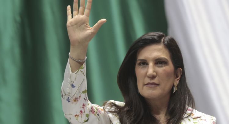 López Rabadán acusa acarreo de gente de otros estados a marcha de Morena contra Maru Campos