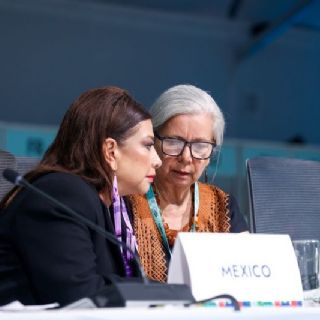 Brugada llamó a construir “territorios de paz” desde el Foro Urbano Mundial realizado en Bakú