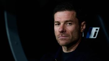 Xabi Alonso fichó como nuevo director técnico del Chelsea con un contrato de cuatro años