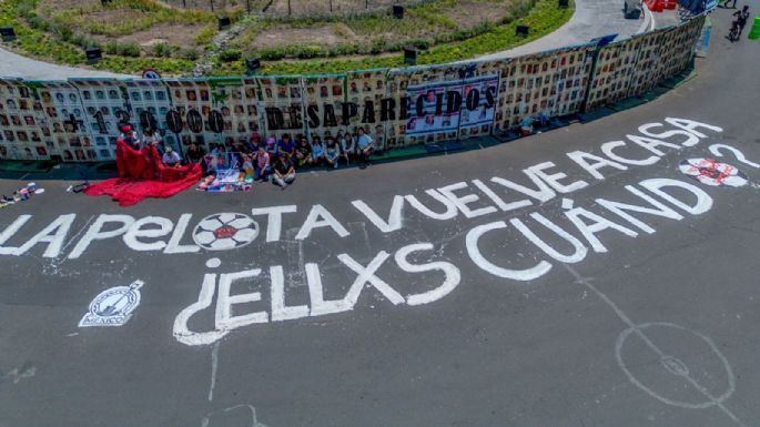 “La pelota vuelve a casa, ¿ellxs cuándo?”: nueva protesta de colectivos en Paseo de la Reforma