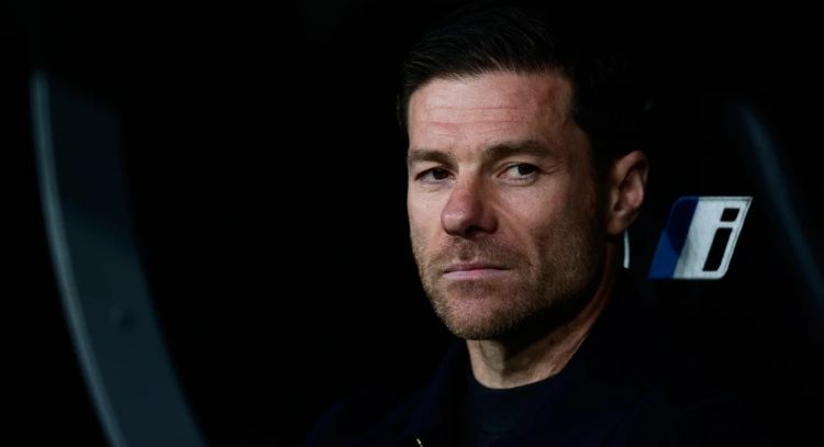 Xabi Alonso fichó como nuevo director técnico del Chelsea con un contrato de cuatro años