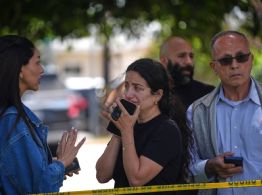 Al menos cinco muertos en un tiroteo en una mezquita en San Diego
