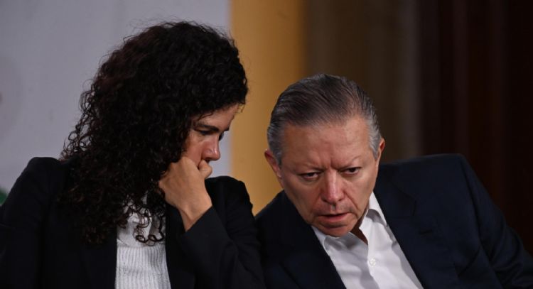Sheinbaum corrige la plana a la reforma judicial: difiere la elección y reviviría “salas” en la SCJN