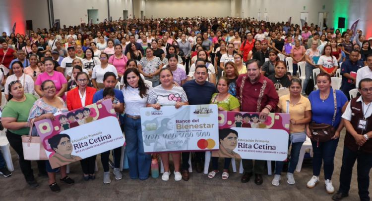 Arranca entrega de tarjetas de la Beca Rita Cetina: estos son los requisitos