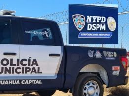 Sheinbaum critica que patrullas de Chihuahua lleven en logo de la policía de Nueva York