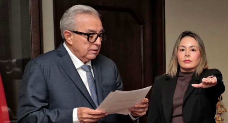 Gobernadora interina de Sinaloa se alinea a Rubén Rocha Moya