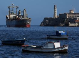 Cuba recibe mil 600 toneladas de ayuda humanitaria procedente de México y Uruguay