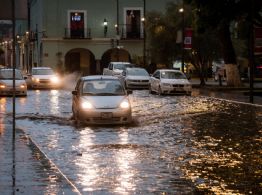 Llega ahora la onda tropical 1; chubascos y lluvias fuertes azotarán el jueves a 20 estados