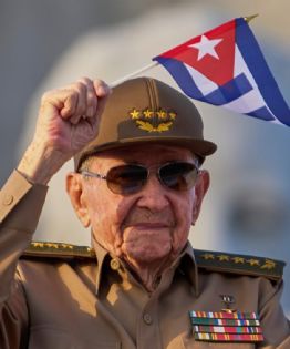 EU acusa formalmente al expresidente de Cuba, Raúl Castro