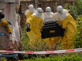 Trabajadores médicos y grupos piden ayuda urgente por brote de ébola en el Congo