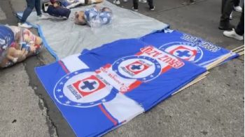 “Significa todo”: así vive la afición el juego de la final de Cruz Azul vs Pumas (Video)