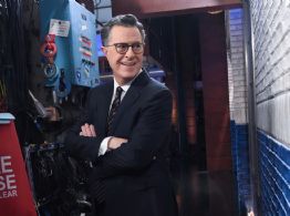 Tras 11 años Stephen Colbert tiene episodio final de Late Show; un camino de tensiones con Trump