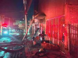 Cinco muertos, entre ellos dos niños, deja incendio de vivienda en Tonalá, Jalisco