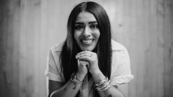 Majo Cornejo y la música como raíz itinerante