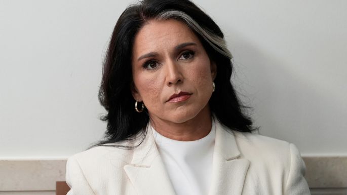 Tulsi Gabbard renuncia como directora de inteligencia nacional de EU