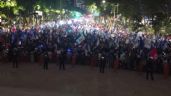 Foto ilustrativa de la nota titulada: Aficionados de Cruz Azul se reúnen en el Ángel de la Independencia para celebrar la décima (Video)