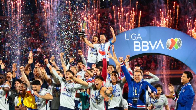 Cruz Azul remonta para vencer a Pumas y conquistar su décimo título en la Liga MX (Video)
