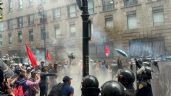 Foto ilustrativa de la nota titulada: Policías frenan paso de integrantes de la CNTE que intentaban llegar al Zócalo capitalino