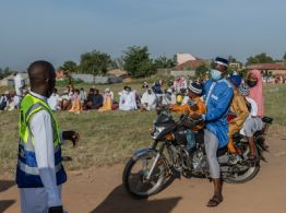 Uganda cierra la frontera con el Congo para evitar una mayor propagación del brote de ébola