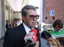 Monreal defiende a Zenyazen Escobar tras su discusión con diputado priista: "No estaba tomado"