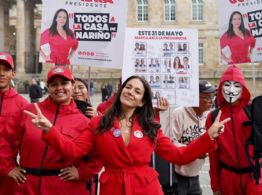 Sondra Macollins, la candidata incómoda de los comicios presidenciales en Colombia