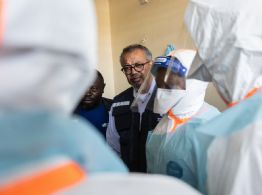 El brote de ébola deja ya 43 muertos y más de 263 casos confirmados en RDC y Uganda