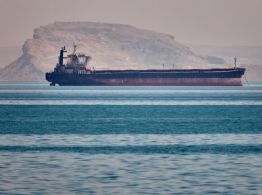El intento de EU de abrir el estrecho de Ormuz pone a prueba el frágil cese el fuego con Irán