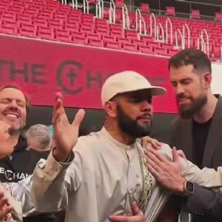 “En la prisión Cristo me ha hecho libre”: Dani Alves regresa a un estadio de futbol como predicador