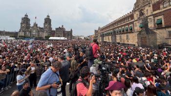 BTS reúne a unas 20 mil personas en el zócalo de la CDMX