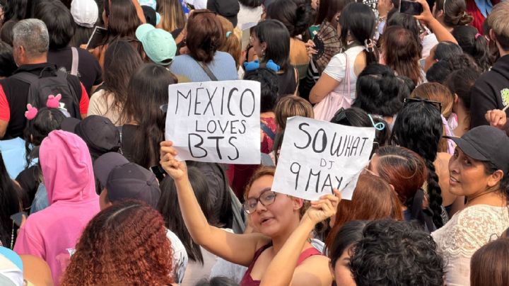 El secretario de Educación Pública llama a fans de BTS a acudir al Zócalo