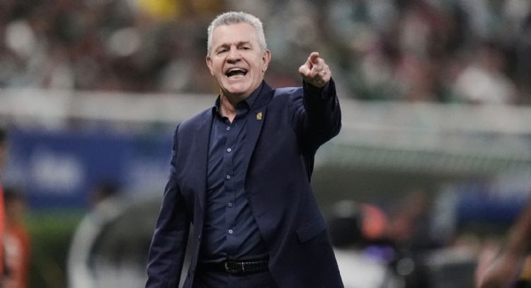 Javier Aguirre amenaza con dejar fuera del Mundial a jugadores que no se reporten a concentración