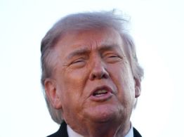 Tribunal federal falla contra nuevos aranceles globales que Trump impuso tras revés en Corte Suprema
