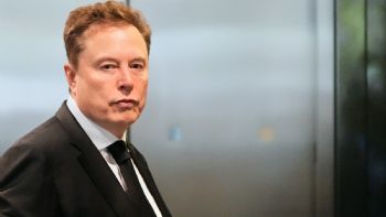 La IA, ¿un nuevo Prometeo encadenado? El juicio del siglo y el alma de la inteligencia artificial
