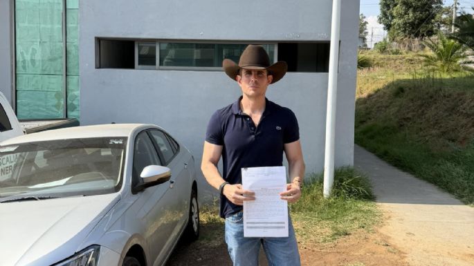 Diputado del Sombrero se disculpa por dichos contra reporteros pero denuncia a críticos