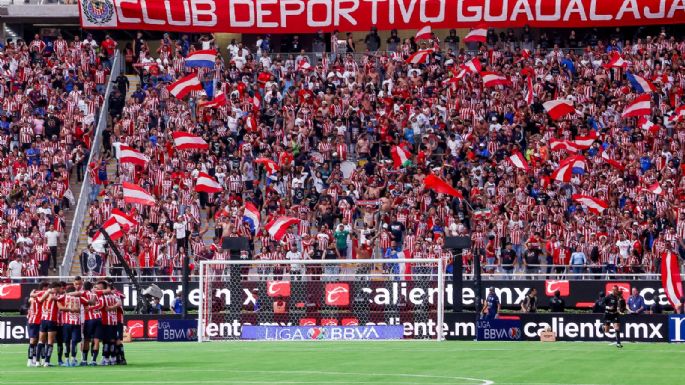 Chivas empata 3-3 en global con Tigres, pero avanza a semifinales por mejor posición en tabla general